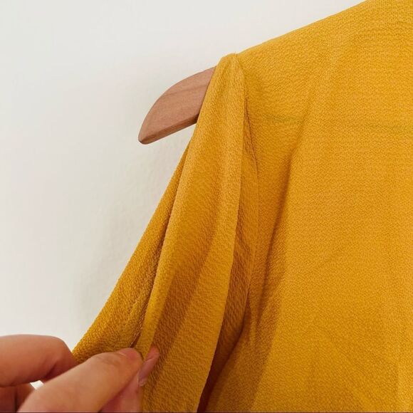 Seek mustard Yellow Flared Sleeve Tie Top Blouse Size Small - Picture 5 of 7